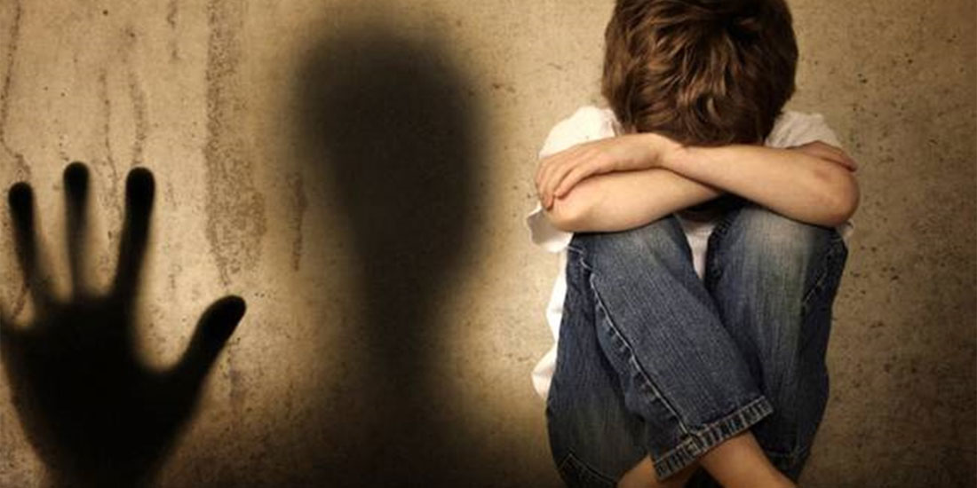 Έρευνα του ΑΠΘ για τη σεξουαλική κακοποίηση παιδιών έδειξε ότι στο 93% των περιπτώσεων δράστης ήταν γνωστός του θύματος