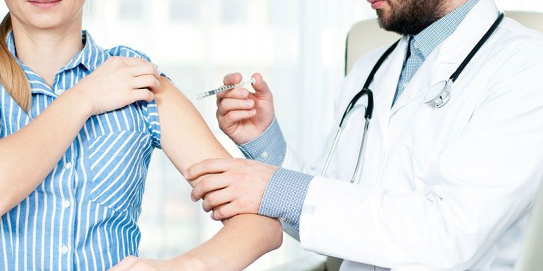 Ο Φαρμακευτικός Σύλλογος Αττικής διαφωνεί με τον τρόπο που τα  ΜΜΕ αναφέρονται στο ζήτημα των αντιγριπικών εμβολίων