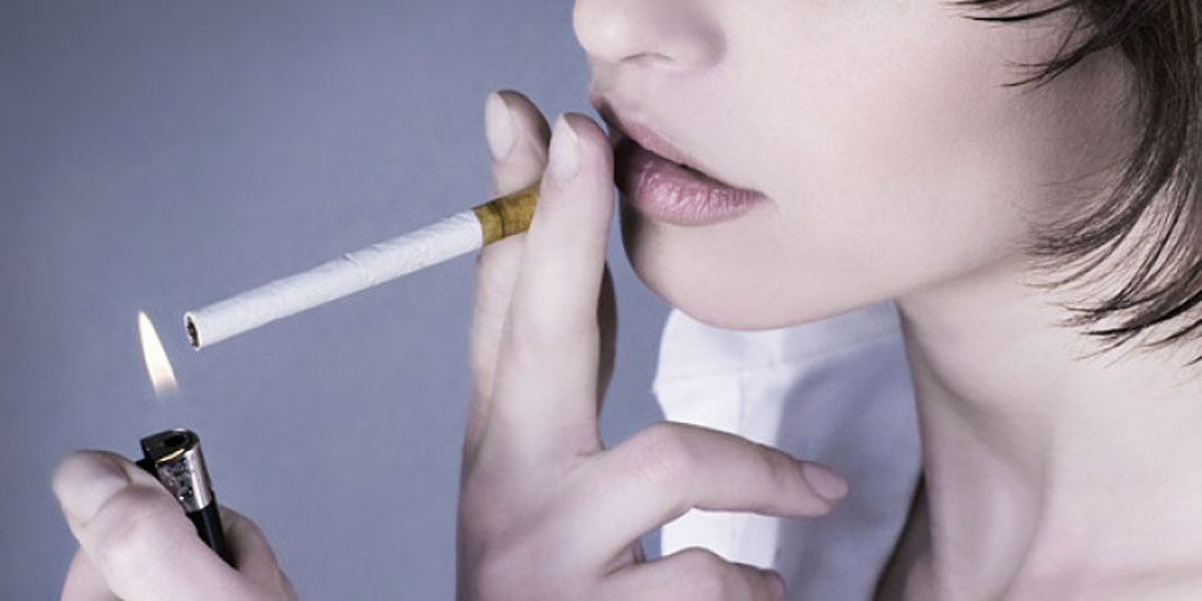 Υψηλότερος κίνδυνος εμφράγματος στις γυναίκες καπνίστριες