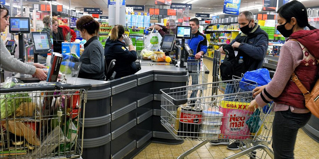 Οι κάτοικοι της Μελβούρνης σπεύδουν στα σούπερ μάρκετ πριν τεθούν και πάλι σε περιορισμό 