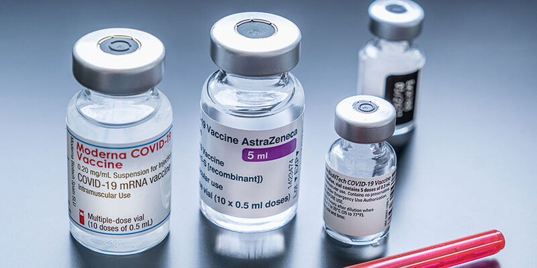 Βρετανική Έρευνα: Η ανάμιξη διαφορετικών εμβολίων Covid-19 αυξάνει τη συχνότητα των ήπιων έως μέτριων παρενεργειών