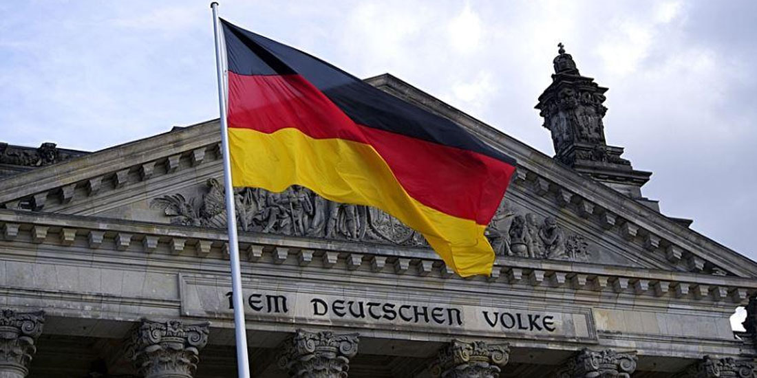 Στους 6 μήνες διάρκεια το πιστοποιητικό νόσησης των Βουλευτών στη Γερμανία, στους 3 για τους πολίτες...