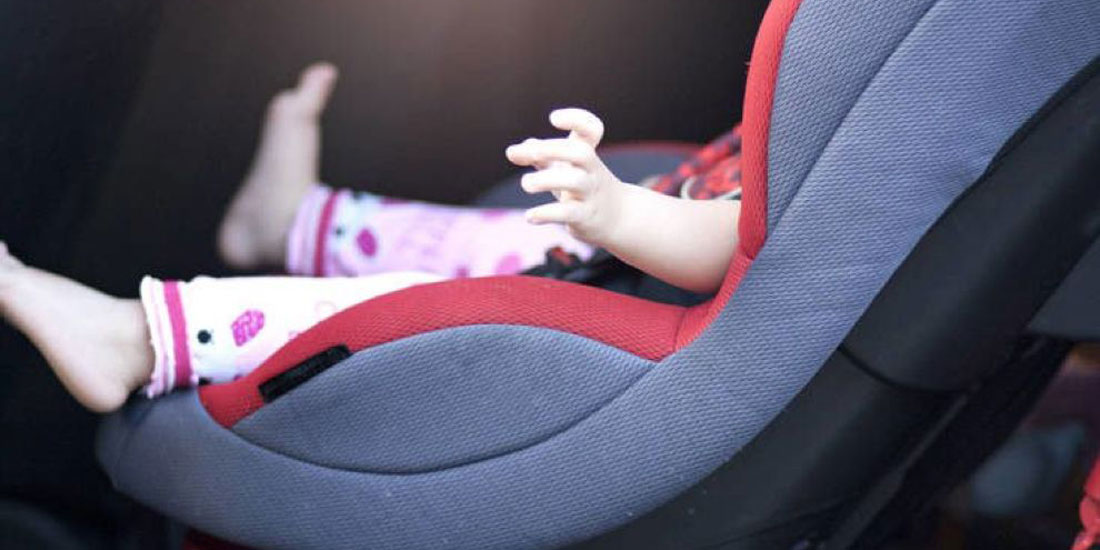 Απαγορευτική η παραμονή μικρών παιδιών στην καμπίνα του αυτοκινήτου