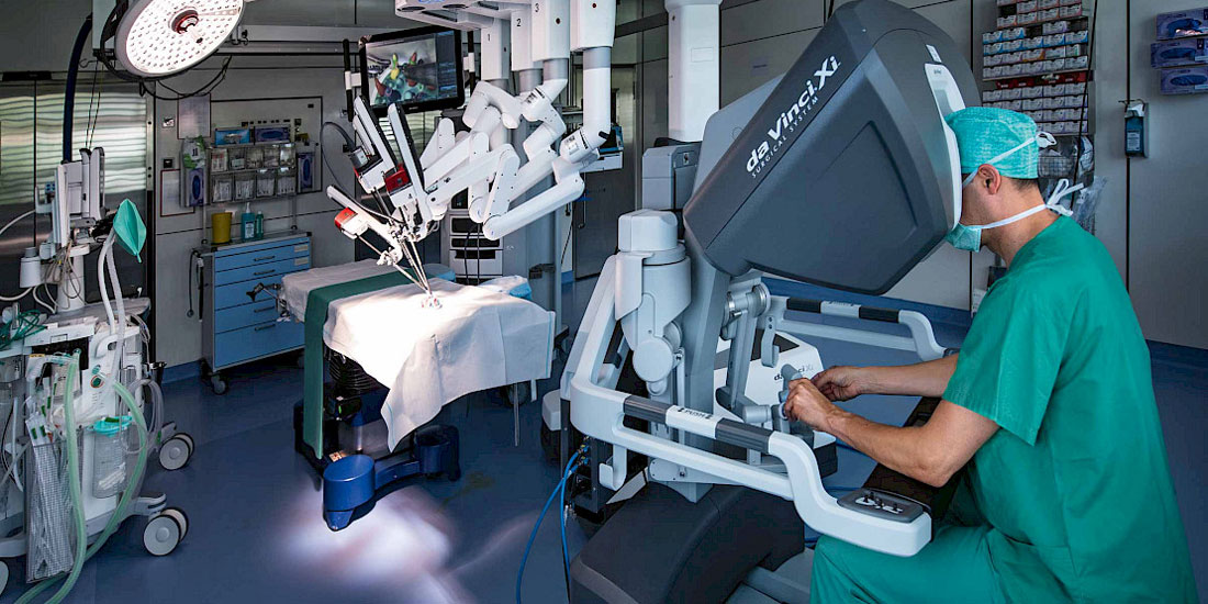 Ένα ρομποτικό σύστημα χειρουργικής στο 251 ΓΝΑ