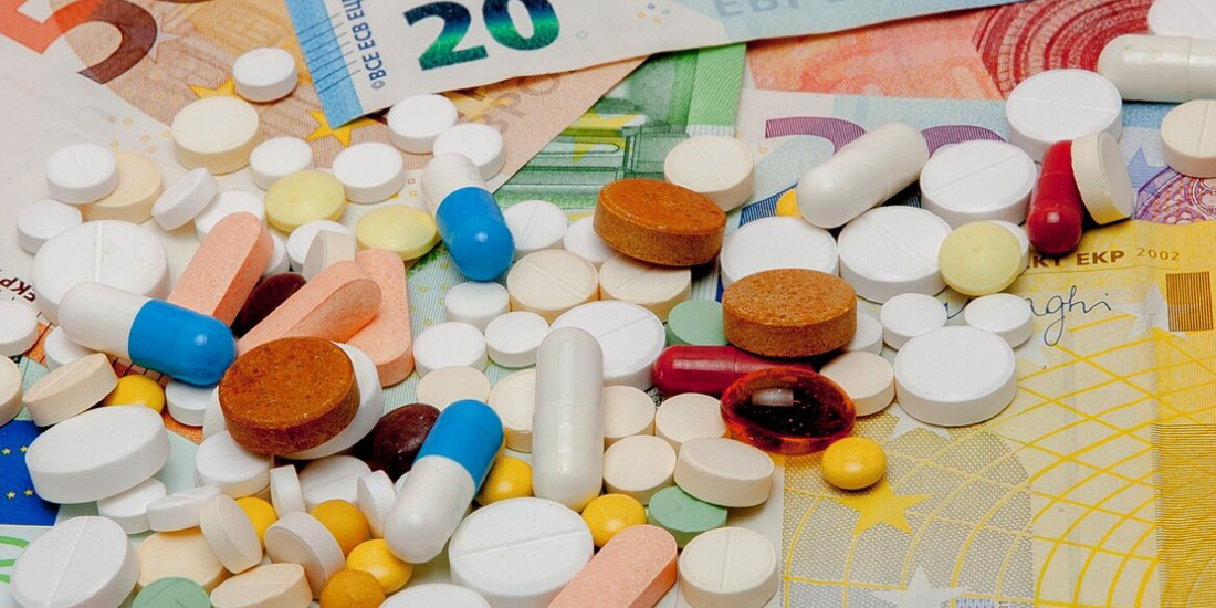 Νέες τιμές στα φάρμακα: Οι Φαρμακοποιοί εξηγούν στους πολίτες ζητώντας τους να μιλήσουν σε... Άδωνι ή Αυτιά
