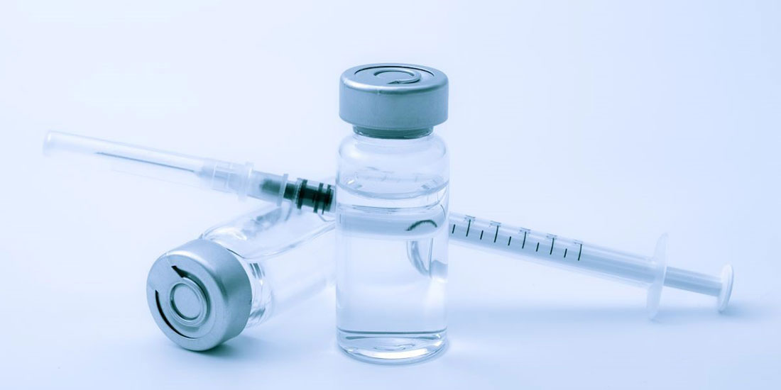 Εμβολιασμοί στα φαρμακεία - Ν. Πλατανησιώτης: «Με τους κατάλληλους χώρους και αδειοδότηση. ΟΧΙ 'στο πόδι'»
