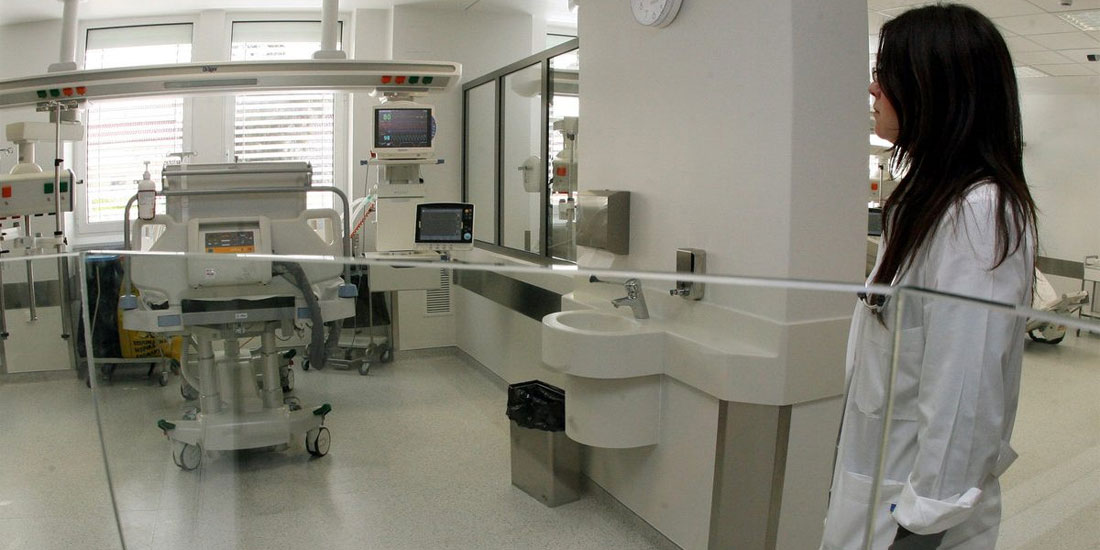 Ν. Δημοκρατία: Γιατί «στέρεψαν» τα νοσοκομεία από ειδικευόμενους ιατρούς; 