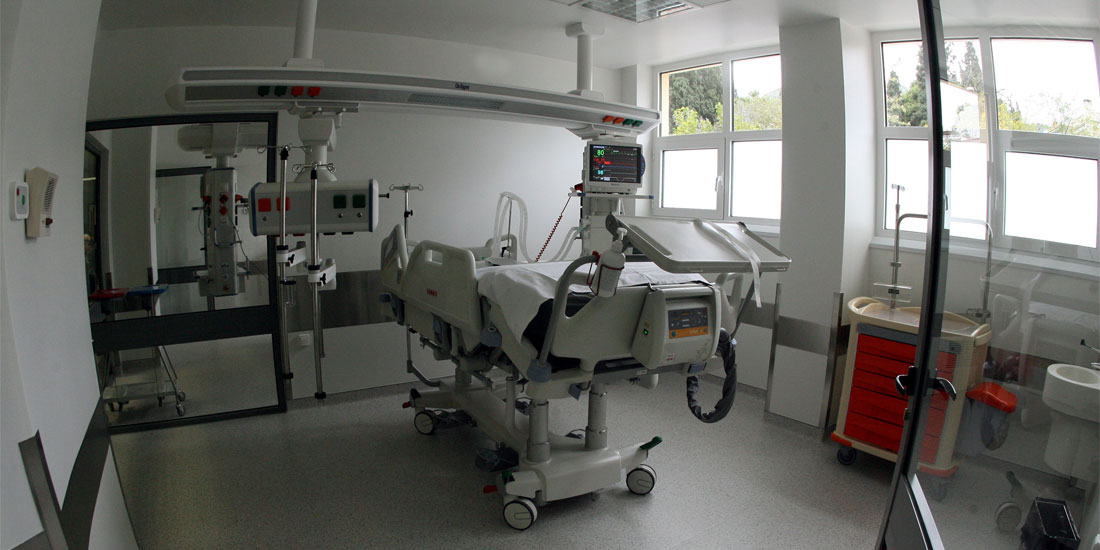 Υπεγράφησαν οι πρώτες επτά εγκρίσεις ύψους 5,5 εκατ. ευρώ για την προμήθεια εξοπλισμού σε νοσοκομεία της Αττικής